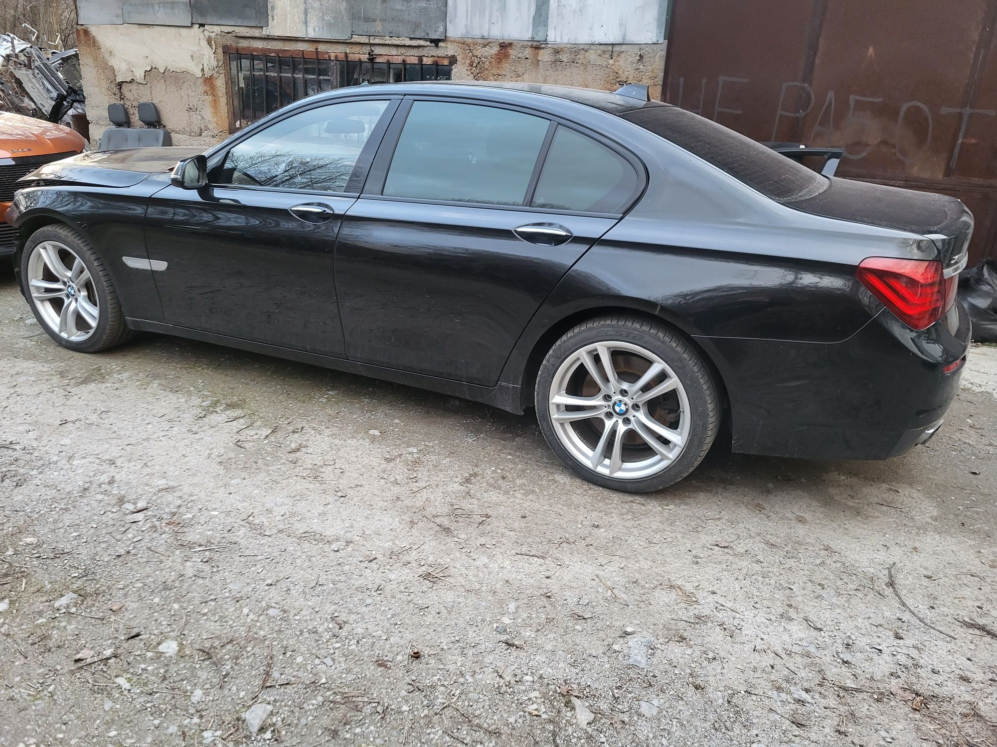 Bmw 750 2013г F01 на части