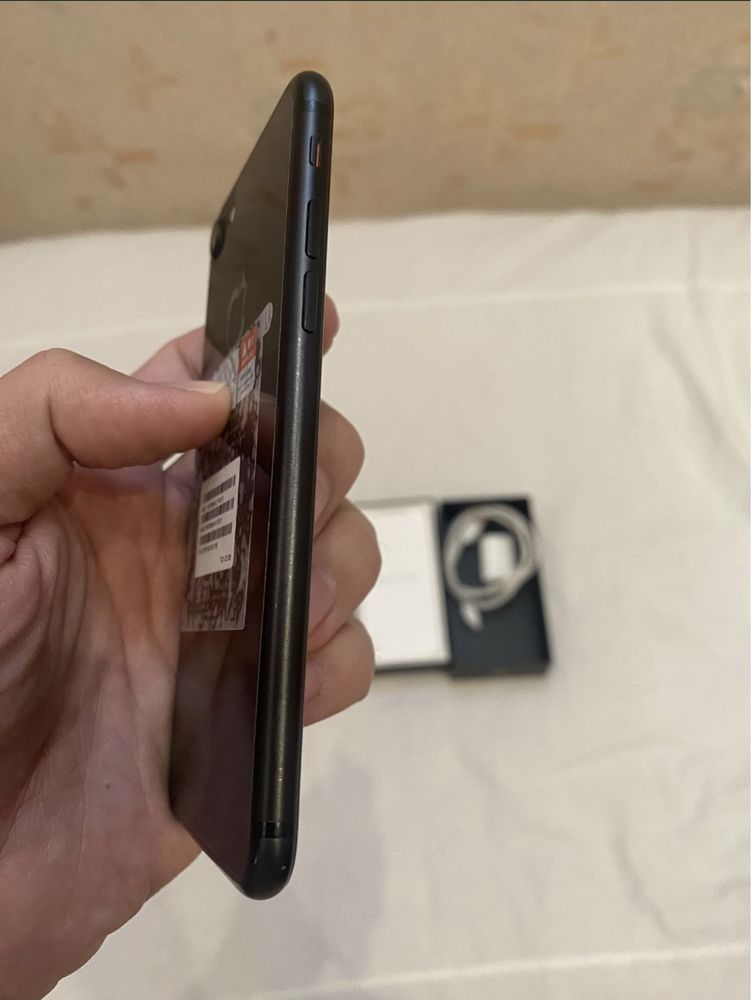 iPhone 7 в идеал 128 гб