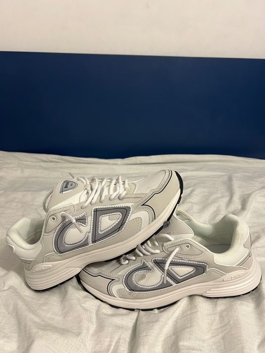 ОРИГИНАЛНИ Dior b30 чисто нови
