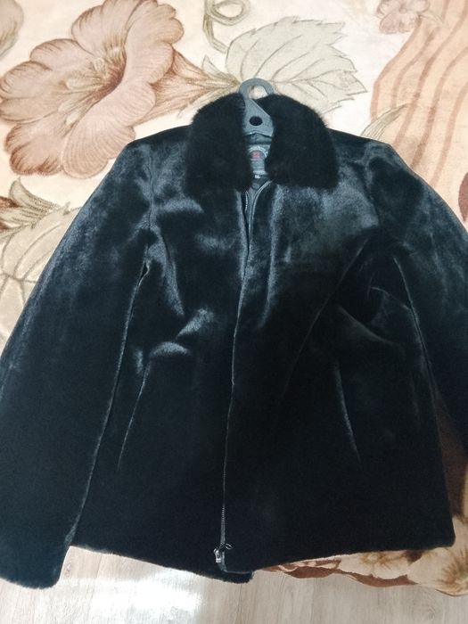 Продам шубу из мутона