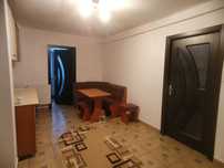 Vand apartament 2 camere et 2 in zona Piata Mare