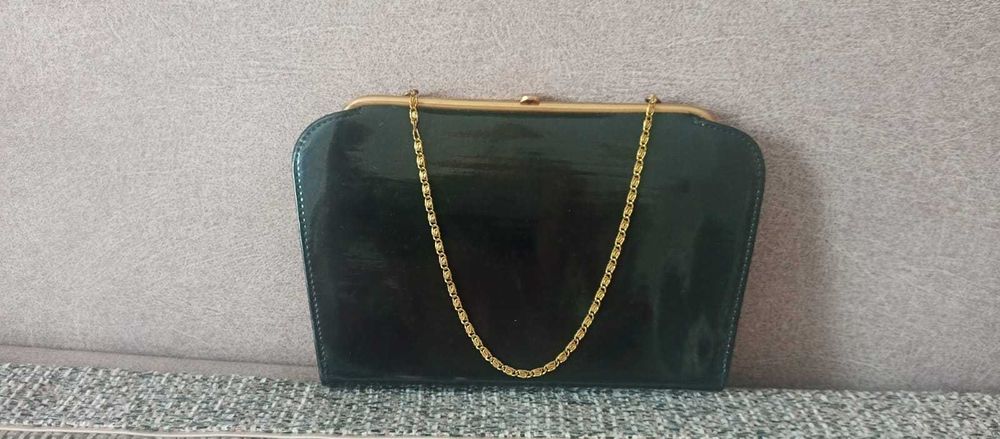 Продам винтажные театральные сумочки.