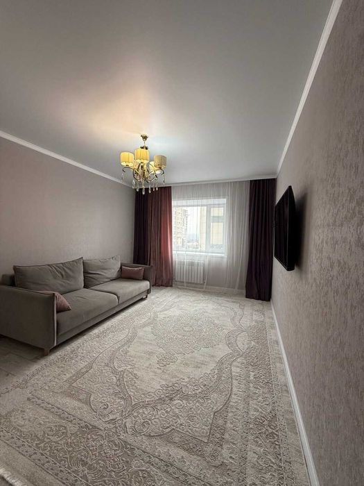 3-комн. квартира, 101.3м², Центр, ул. Аль-Фараби.