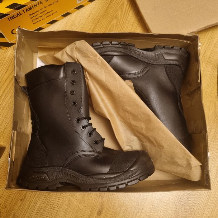 Cizme de lucru cu bombeu, piele, nr 42