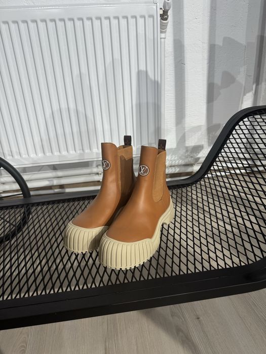 Cizme Louis Vuitton