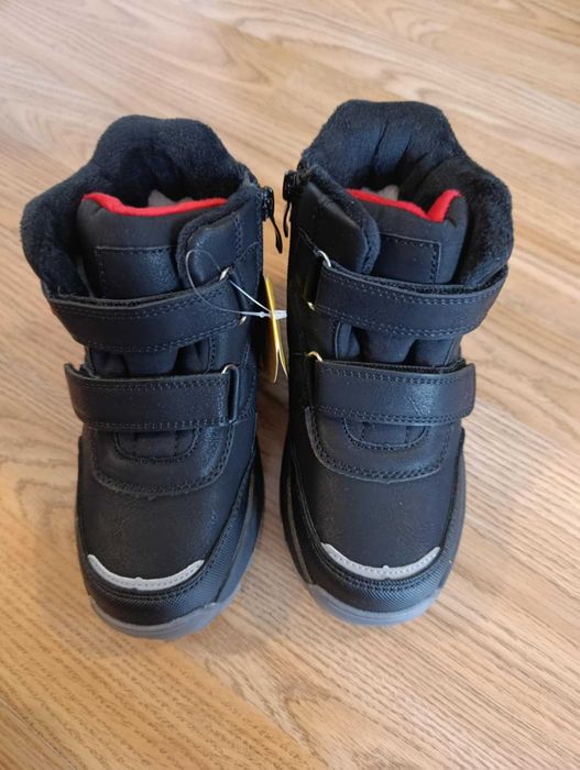 Чисто нови детски зимни ботуши – номер 30
