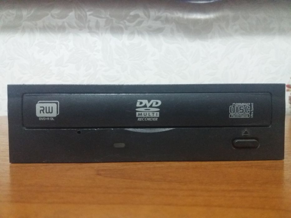 Дисковод для компьютера