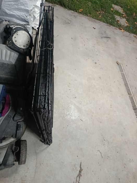 Голяма клетка за куче