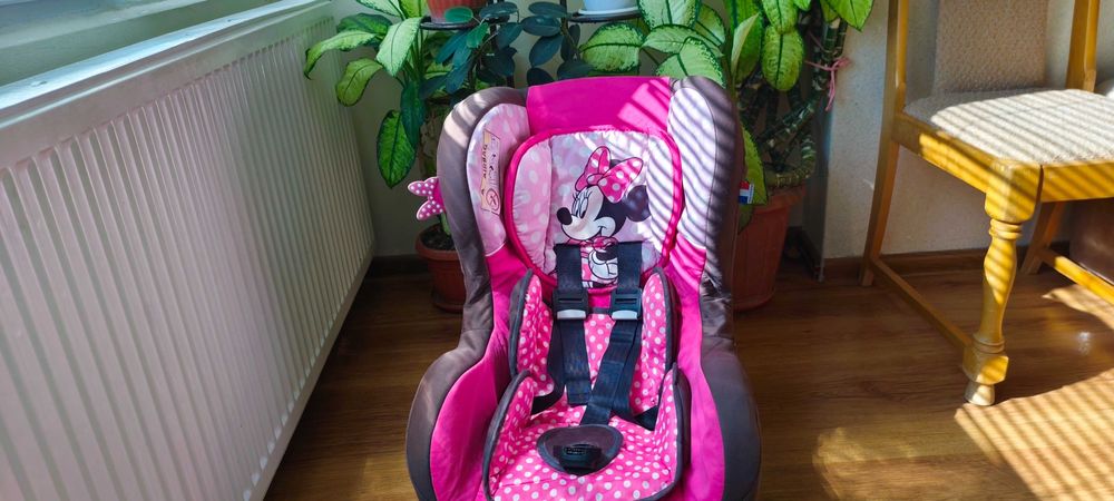 Детско столче за кола на Мини маус (Mini Mouse)