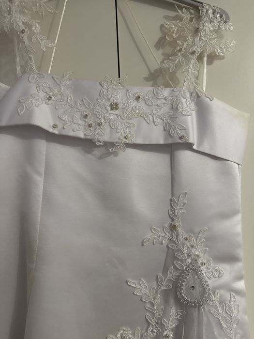 Rochita de mireasa pentru fetite