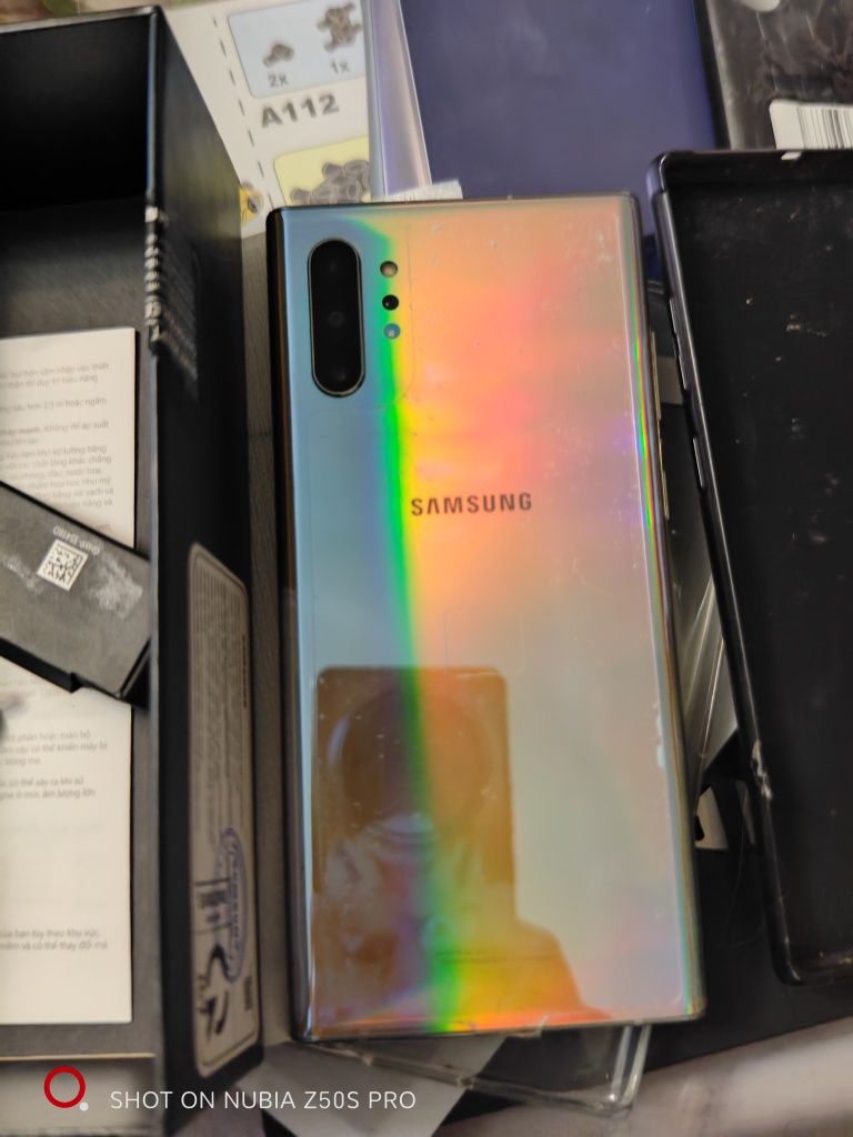 Самсунг Note 10+