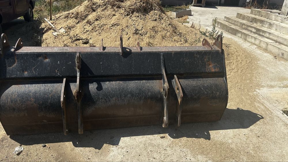 Vand cupa incarcator frontal