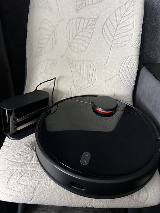 Xiaomi Robot Vacuum робот-пылесос
