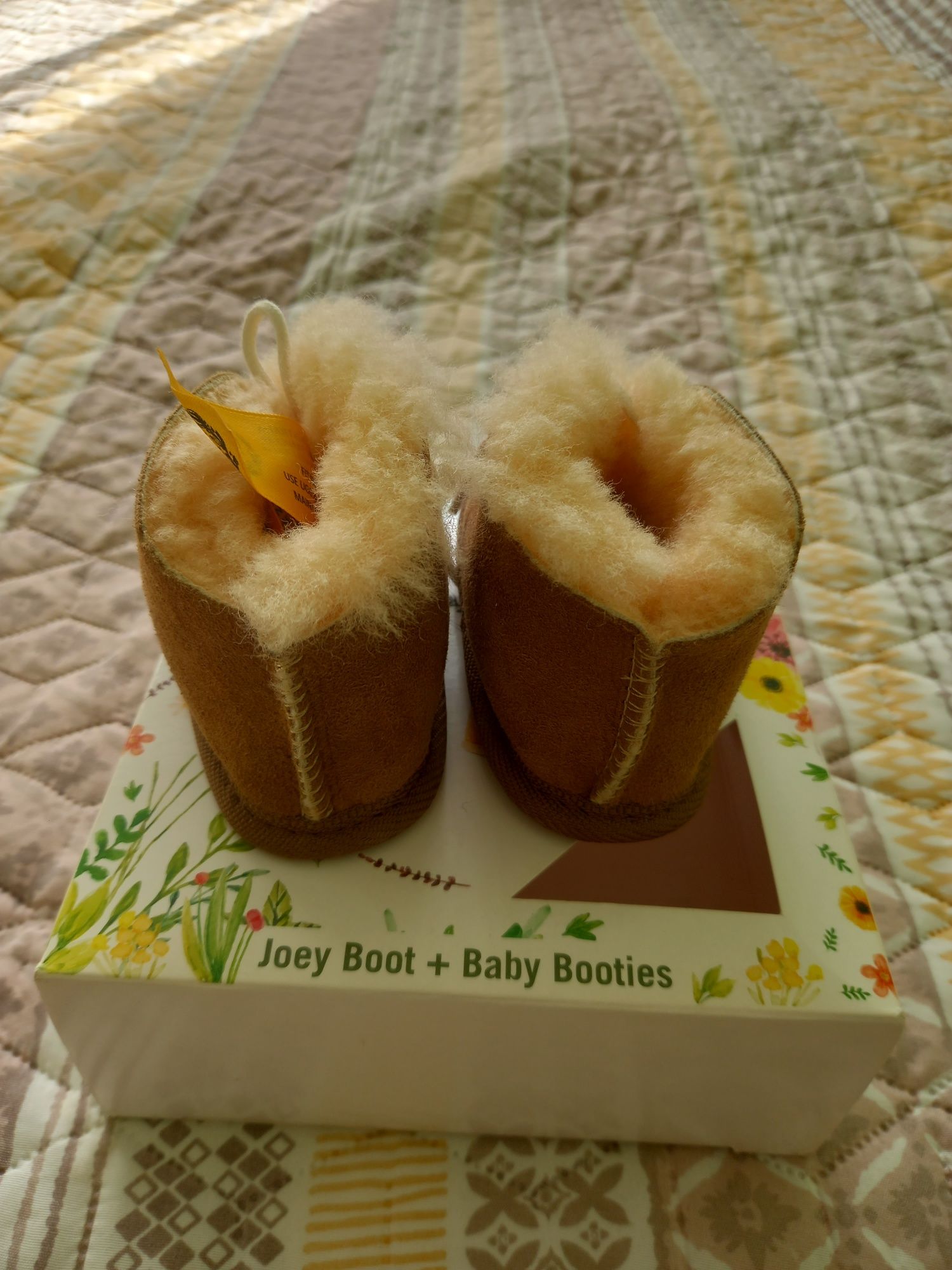 Бебешки буйки UGG