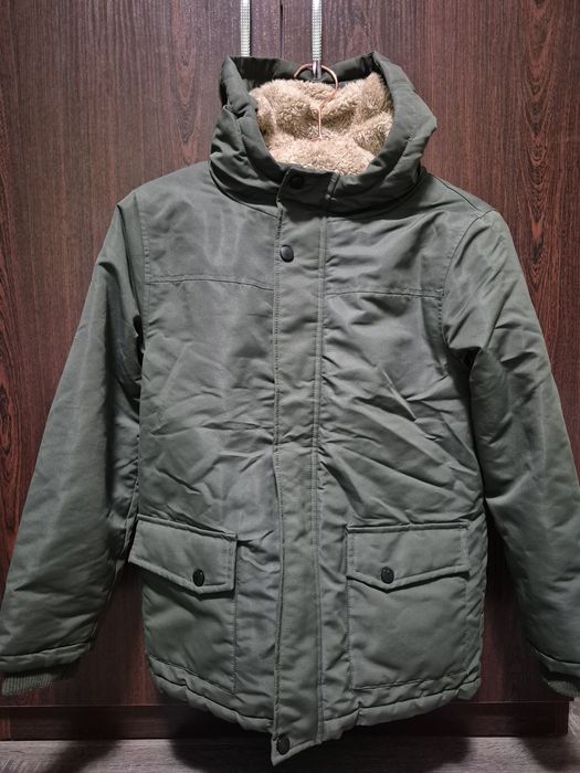 Продавам маркови дрехи