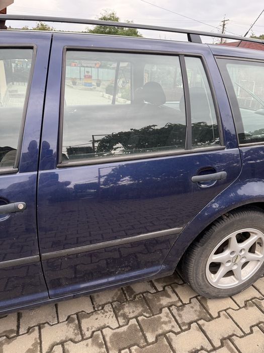 Vand sau Dezmembrez golf 4 1.6 16v