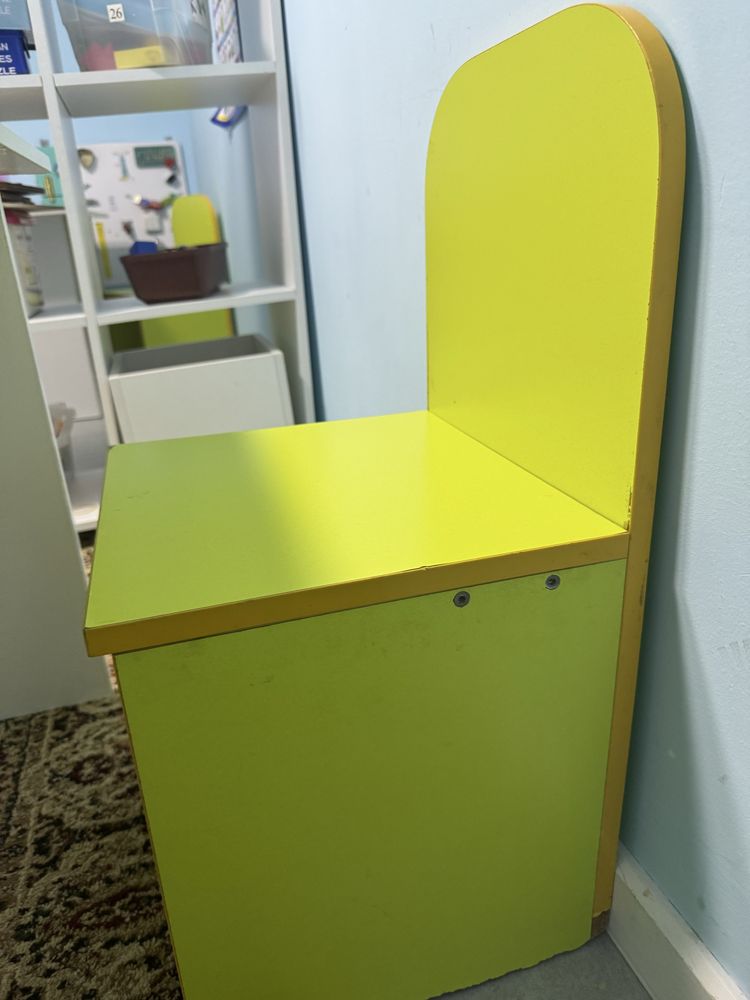Детские стулья. Каждая по 1.000 тенге продаем.
