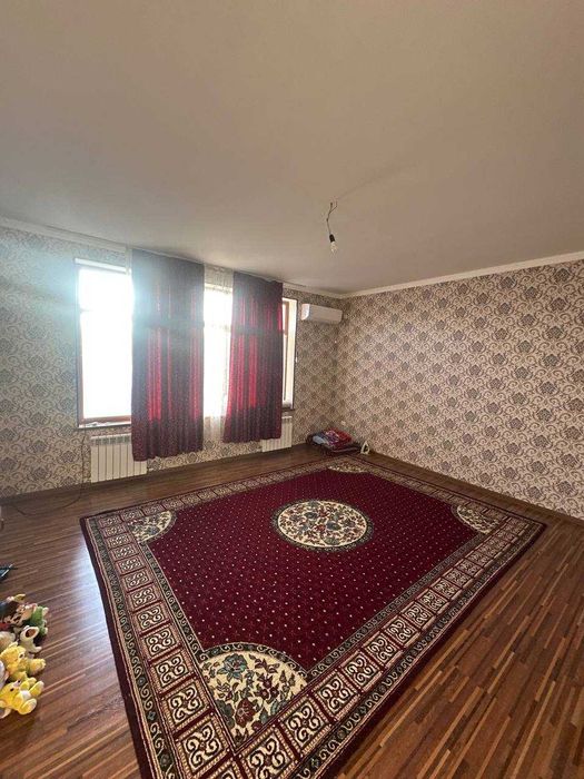 Продаётся 2х комн квартира на 4 этаже Ор-р 5 микрорайон Орбита