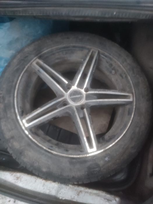 Продам Титанки. .