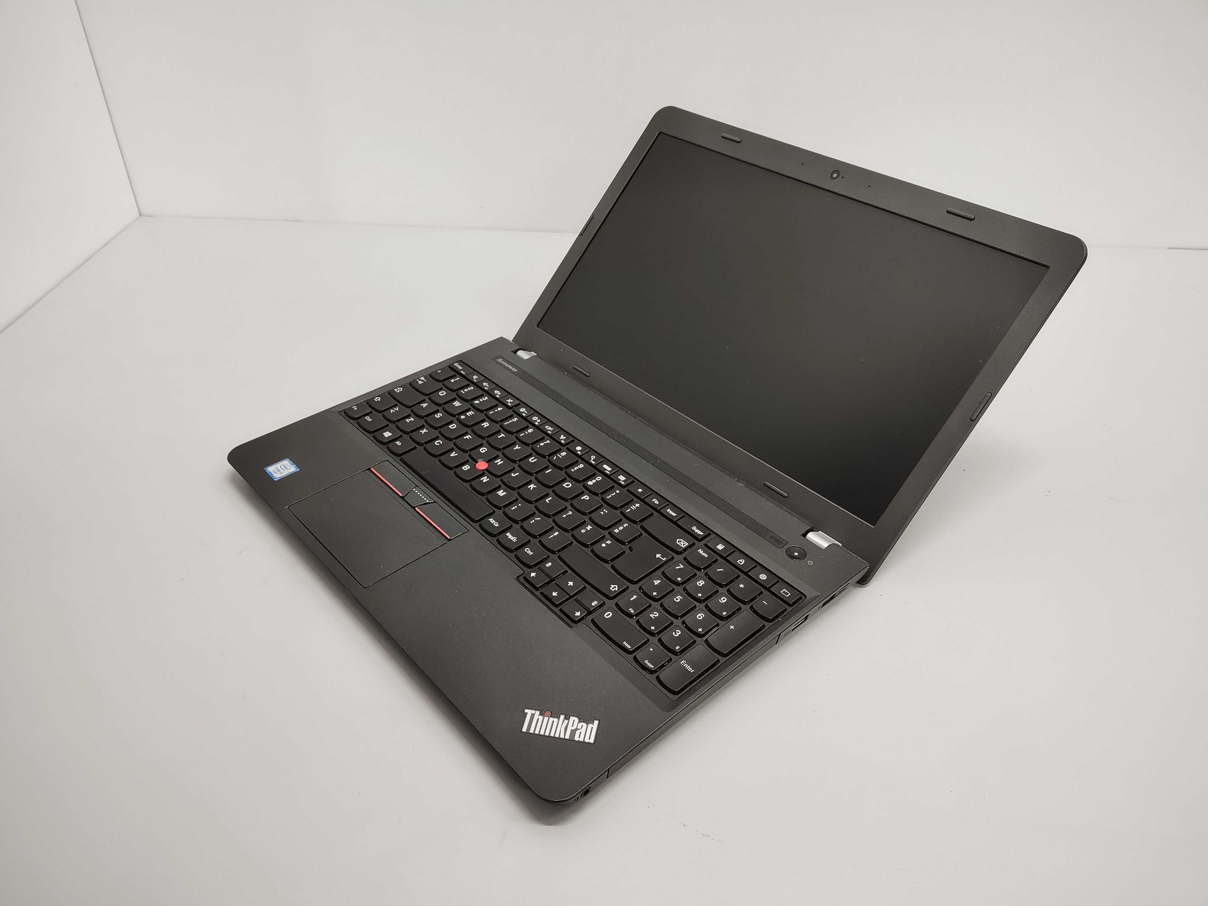 Laptop Lenovo ThinkPad 8 GB RAM procesor intel i3 6100U