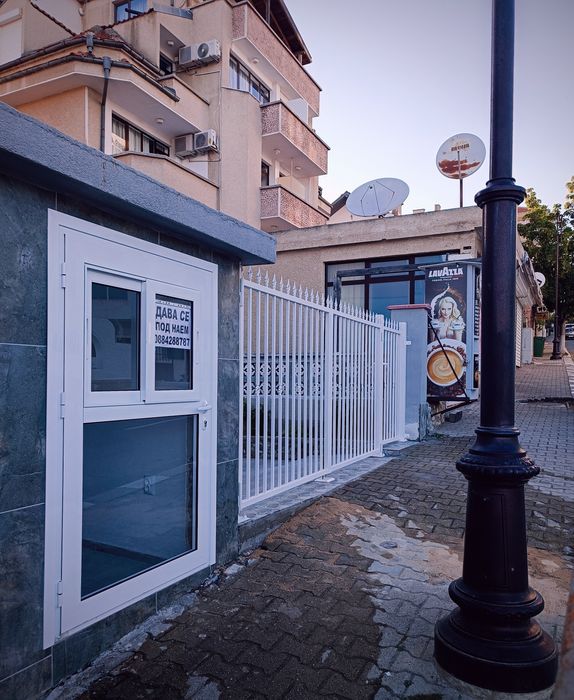 Дава се под наем Магазин в Свети Влас - 3 кв.м за 255 € - Снимка #4