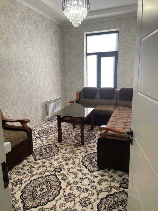 Срочно Квартира сотилади Мебеллари бн Янгийул шахар 3 хона