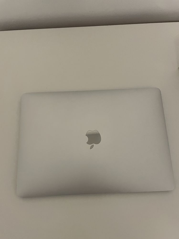 Vand Macbook Pro 13 inch 2017, i5 2,3 GHz