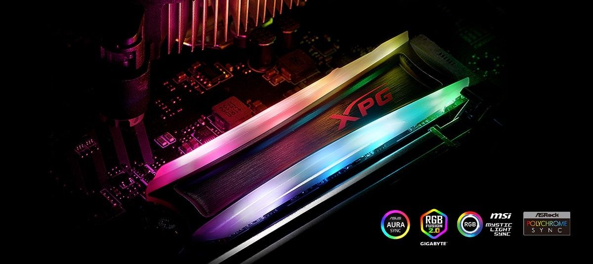 Компютър+ монитор, видеокарта Vega 64  RYZEN 7  16ram 512 nvme