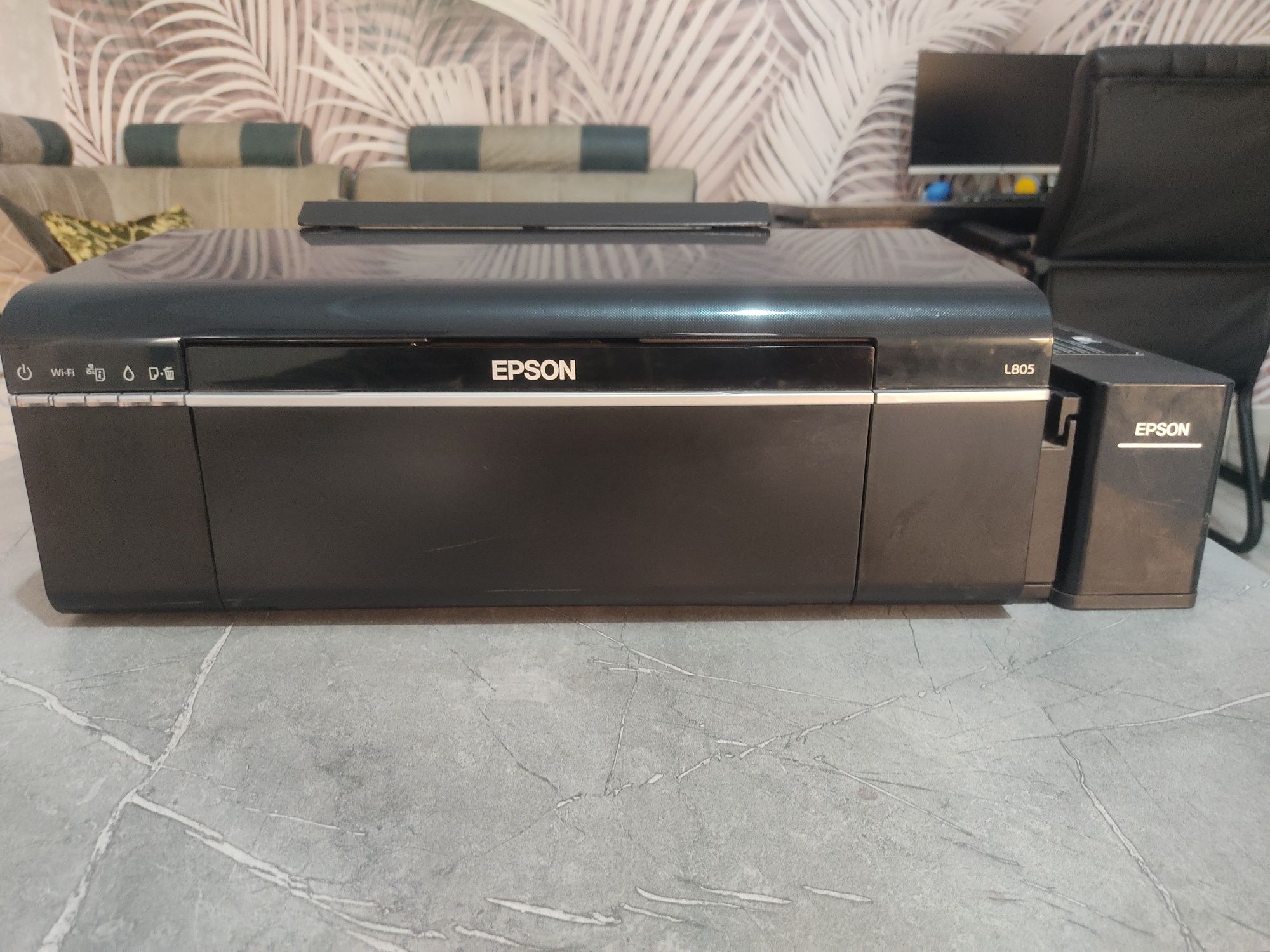 Epson принтер в хорошем состоянии
