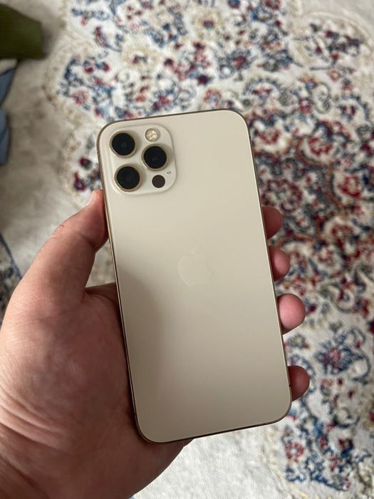 Айфон 12 про 128 гб продам