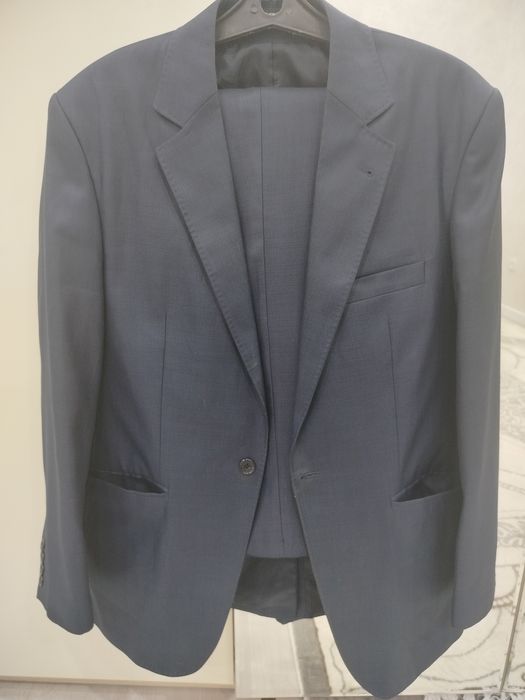 Продам костюм в хорошем состоянии