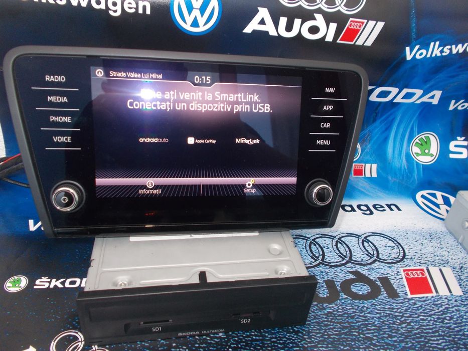 Vând navigație mib2 display unitate LCD Octavia 3