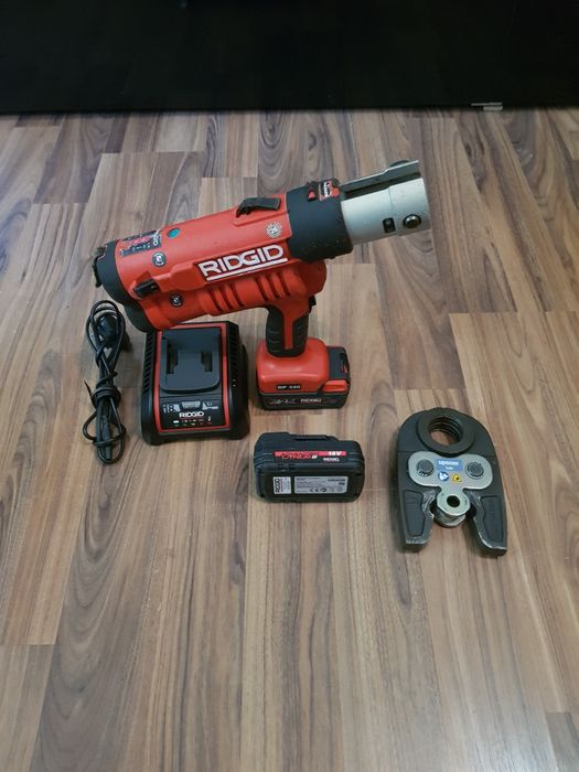 Presă de sertizat Ridgid RP 340