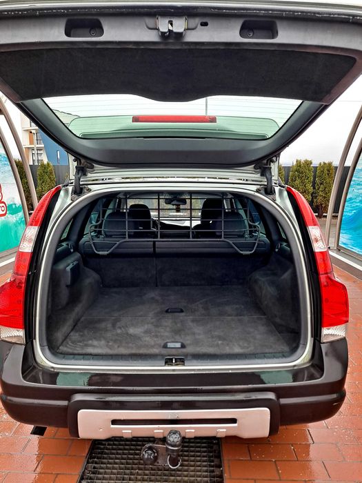 Volvo XC70 AWD 4x4 – 185 CP, 2.4 Diesel, Automat – 2004 –