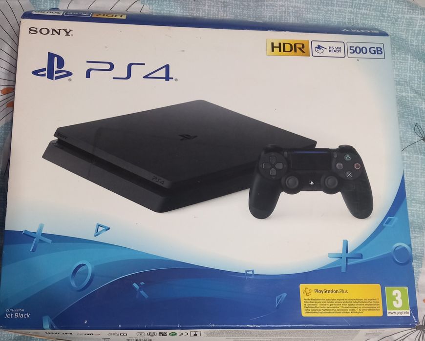 Vand PS4 plus 7 jocuri. Echipamentul este in stare foarte buna.  I