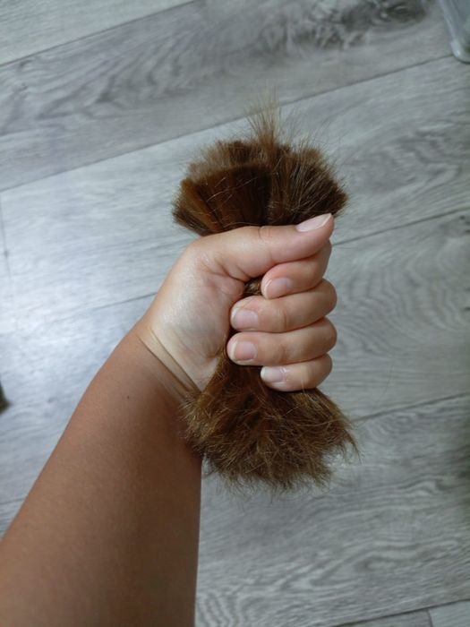 Продаю крашеные волосы