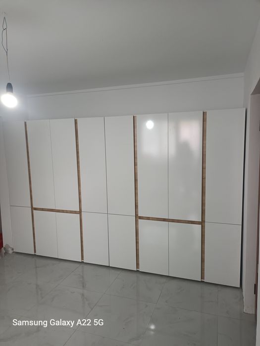 Montez mobila,ofer servicii de calitate.