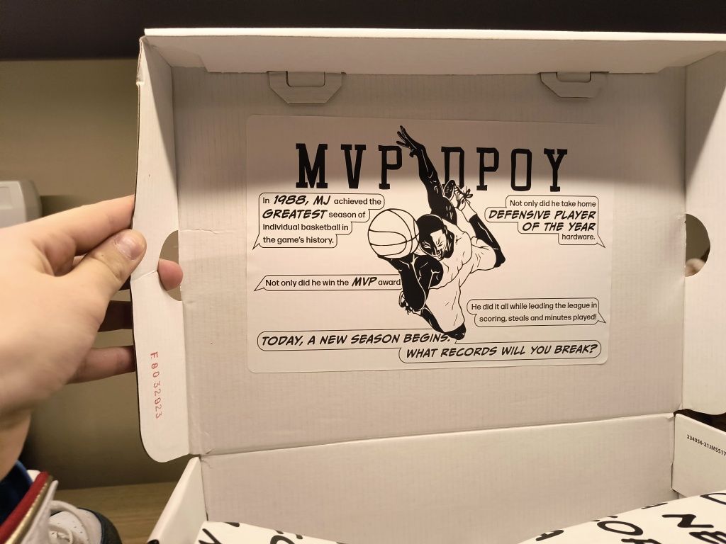 Air Jordan 1 mid Sneaker School limited edition