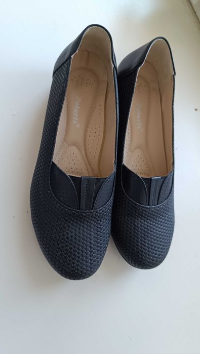 Туфли женские 39 размер. Новые. Не подошёл размер.