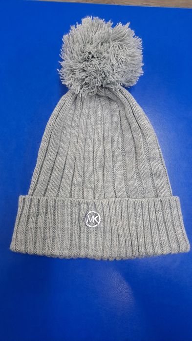 Зимна сива шапка Michael Kors