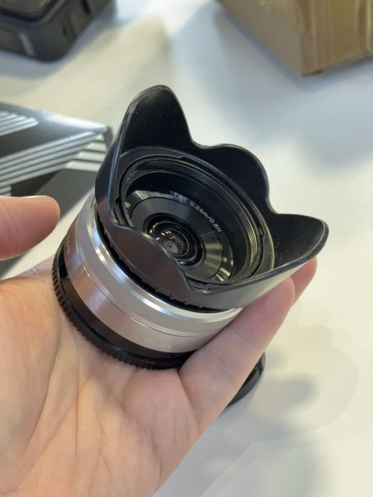 Обектив Sony E 16mm f/2.8 (Pancake) Autofocus