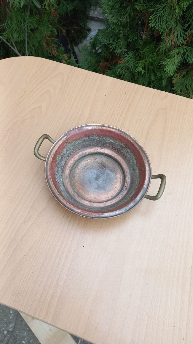 Стара купичка чиния