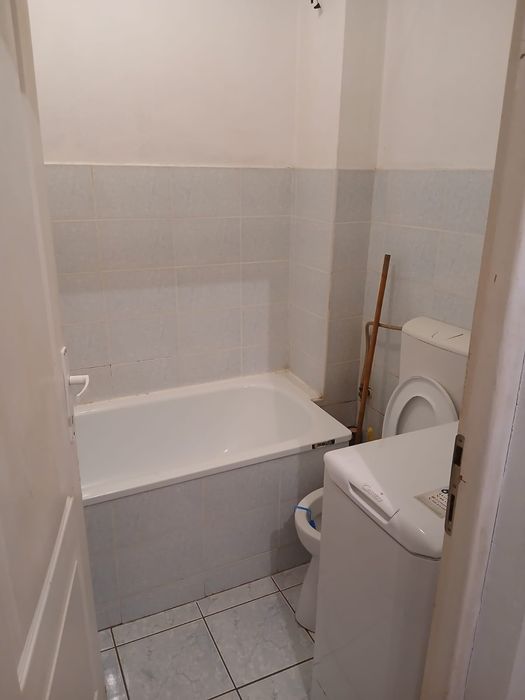 Inchiriez garsoniera