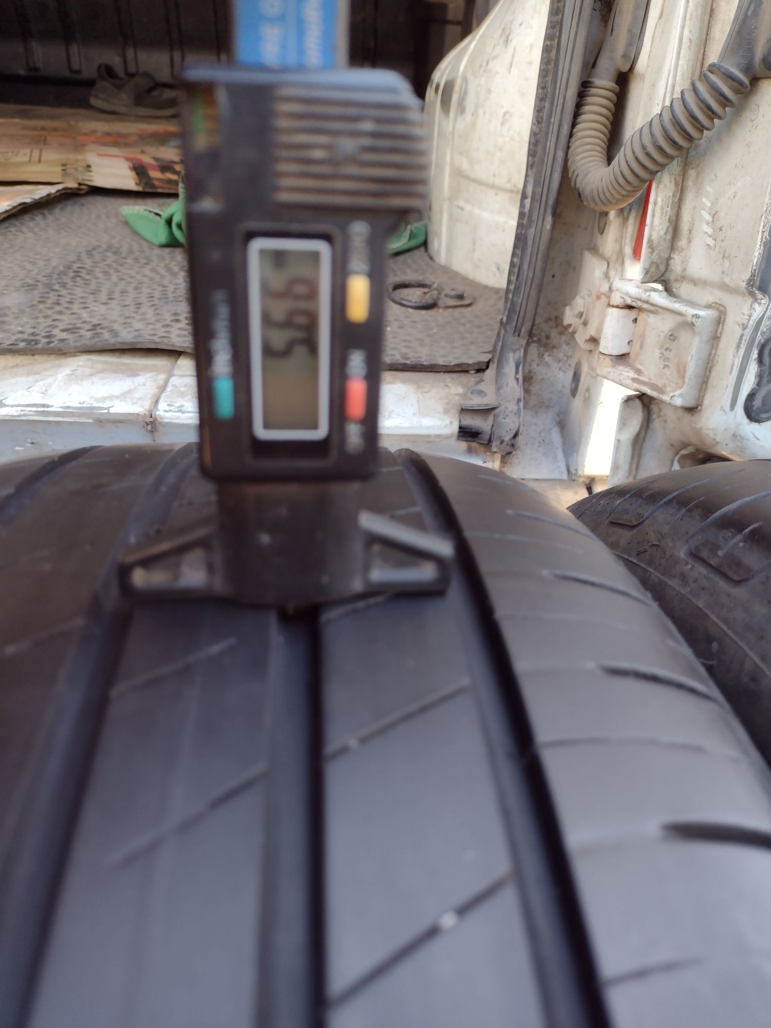 Bridgestone 4бр.215/55/17 дот5019