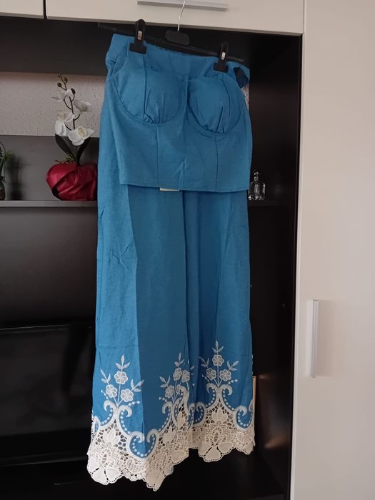 Compleuri și rochițe de damă