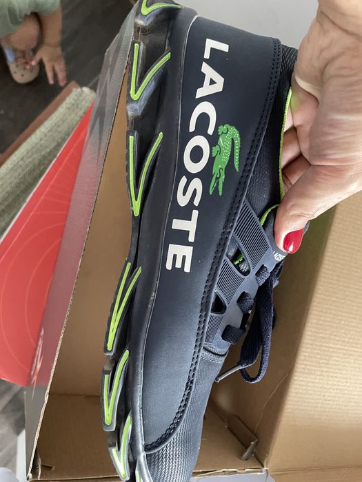 Кроссовки лакост