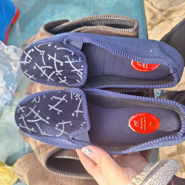 Палет ботуши и пантофи