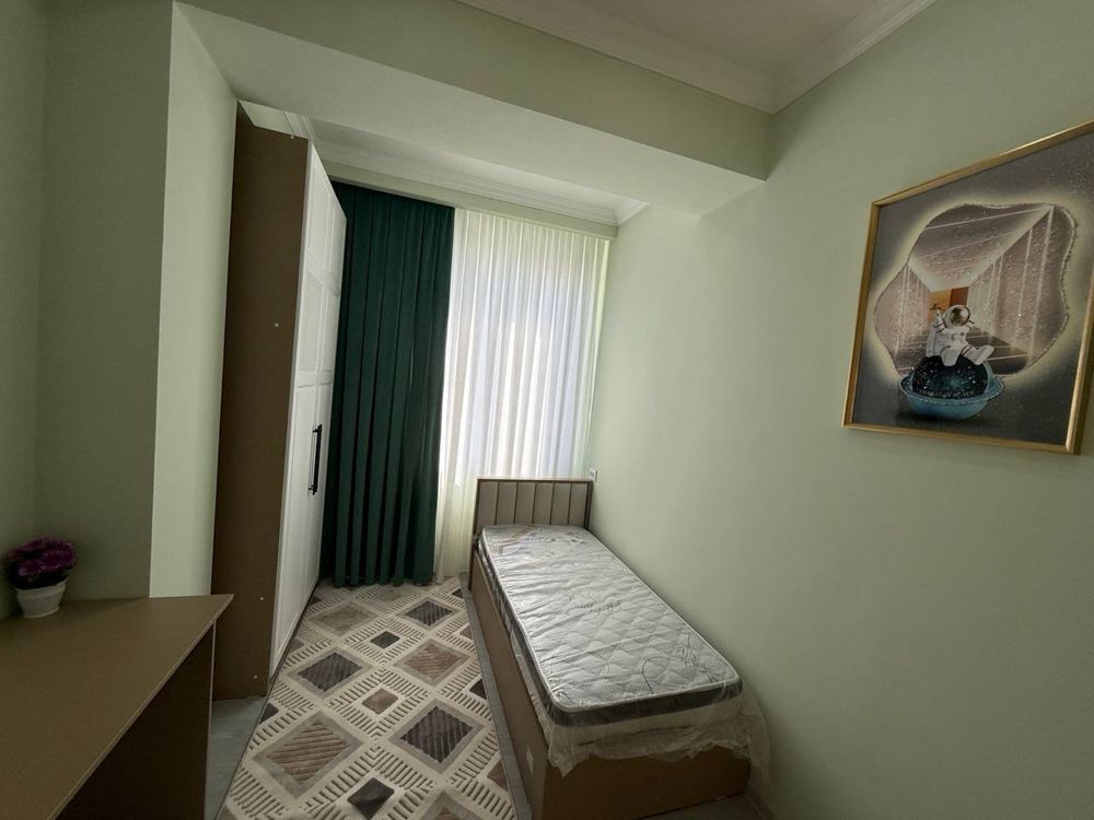 Продается 3 комнатная квартира площадью 83кв.м. По улице Мирзо Улугбек