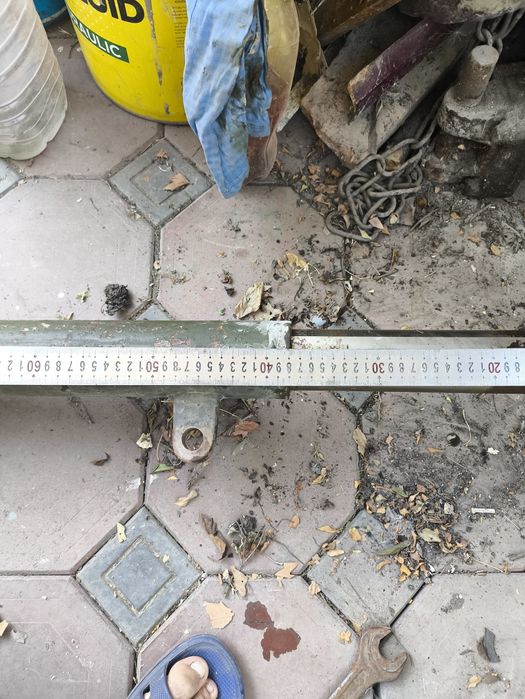 Опорная стойка для прицепа домкратная