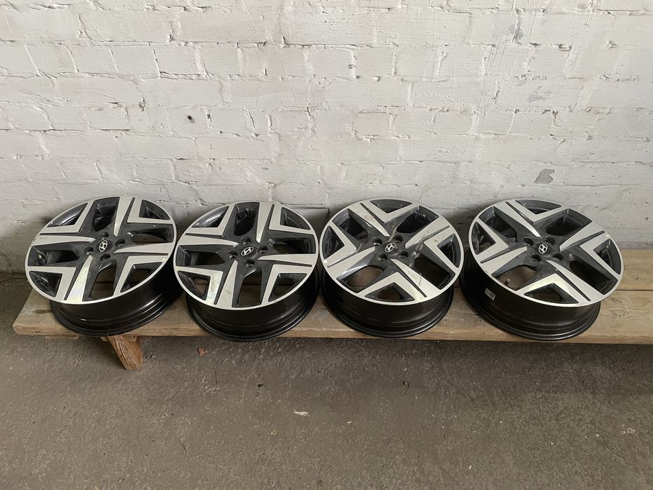 Продам литые диски R17 (Титан)